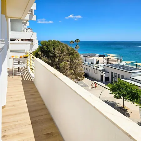 Apartmán Royal Beachfront - Premium Sea View